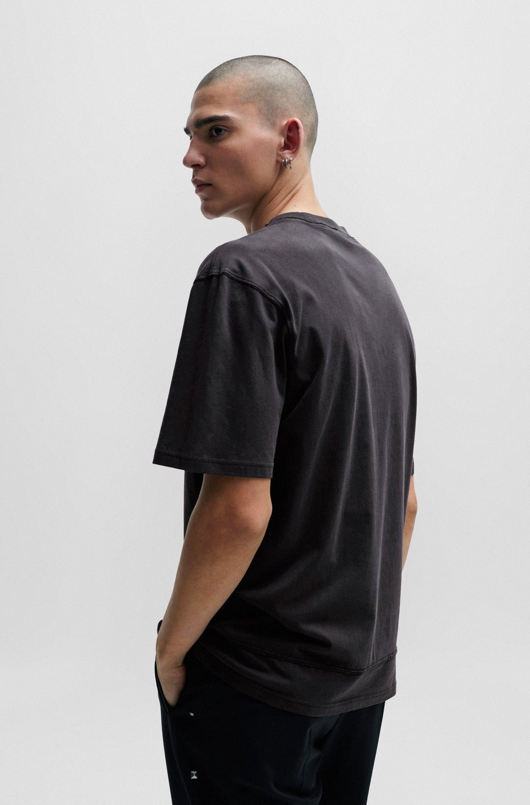 HUGO Relaxed Fit T-Shirts in Cotton - DUNIC 10229761 01-50504534- Concorde Fashion#color_black-001