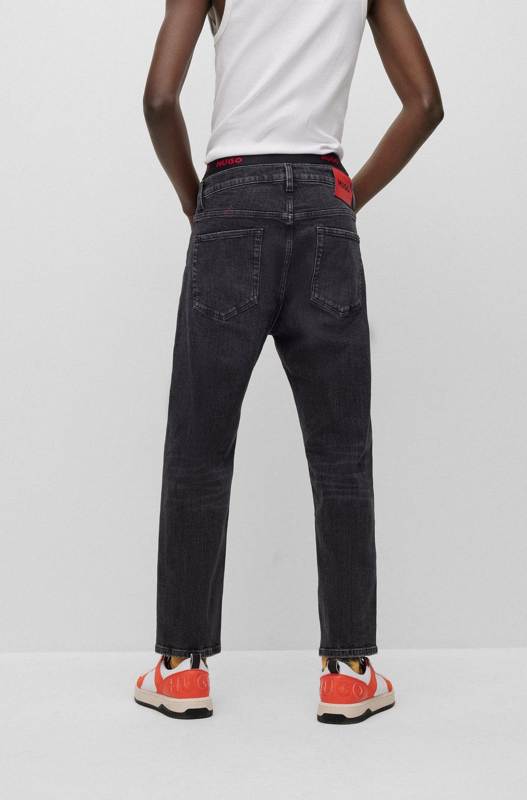 HUGO Regular Fit Jeans in Cotton Mix - HUGO 340 10245079 01-50490823 - Concorde Fashion#color_charcoal-010