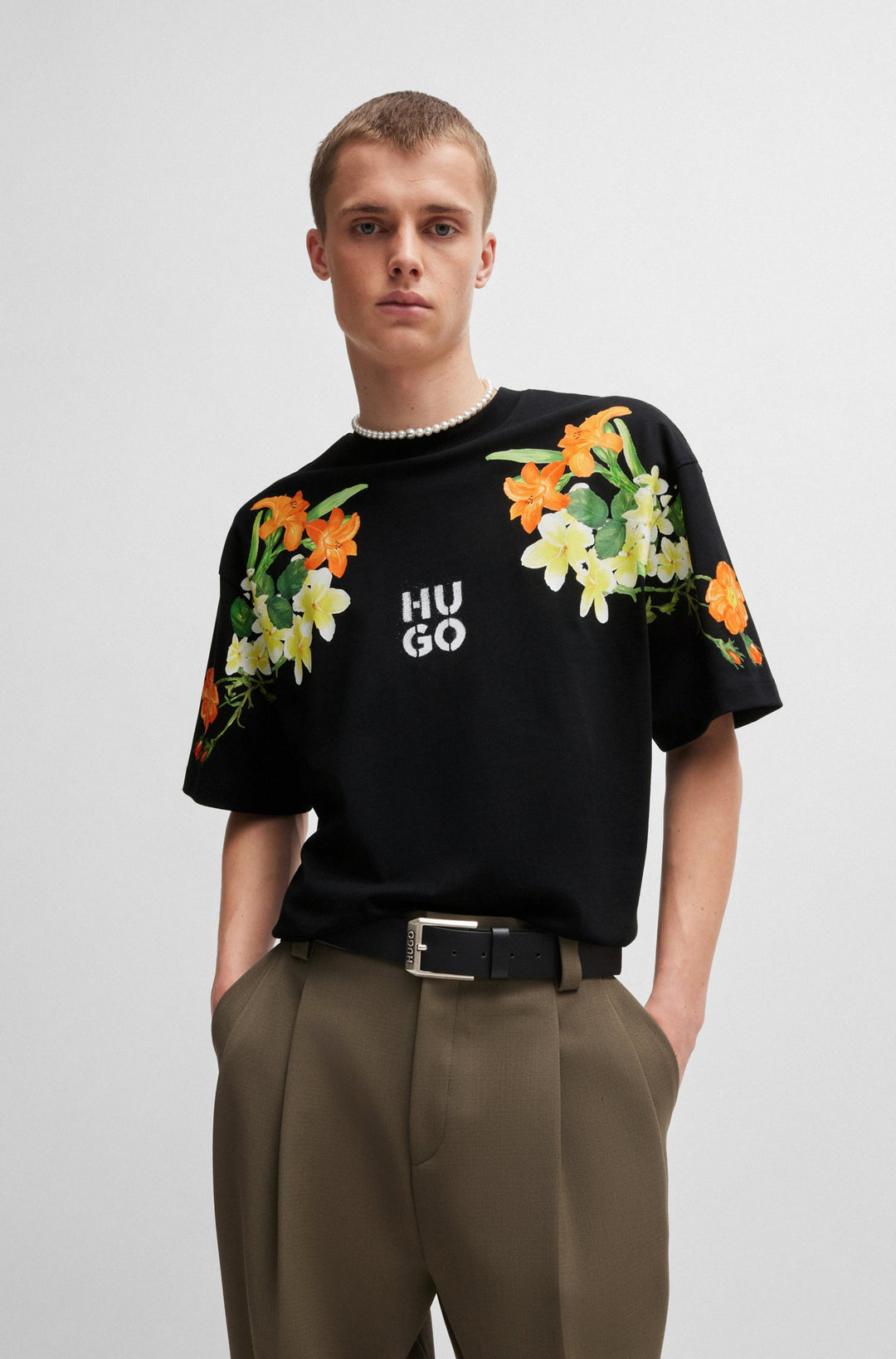 HUGO T-Shirts Oversize Fit in Cotton - DIBLOSTEE 10248326 01-50517425- Concorde Fashion#color_black-001