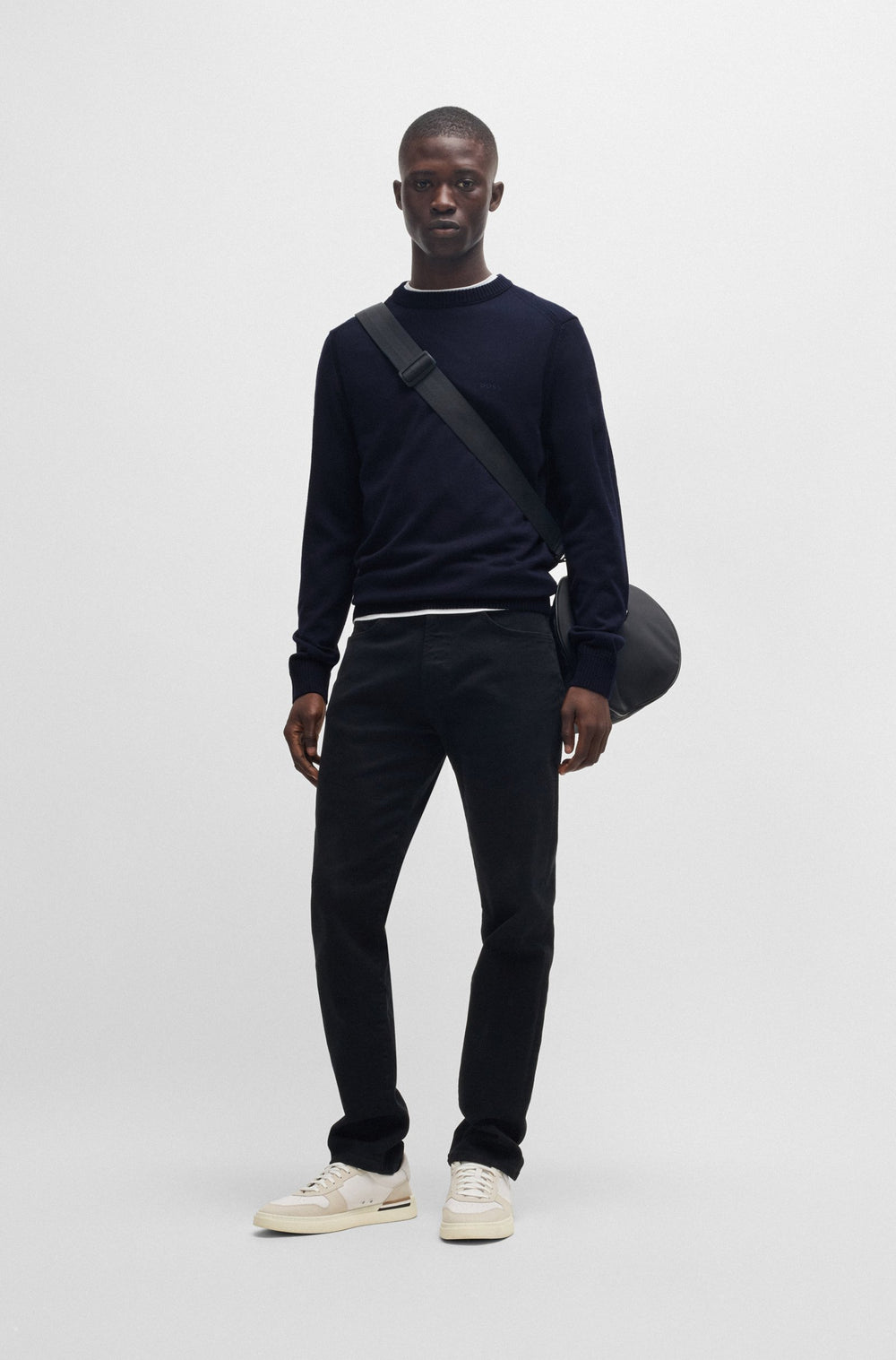 BOSS Sweaters Regular Fit in Wool Mix - AVAC_C 10253448 01-50501762- Concorde Fashion#color_navy-404