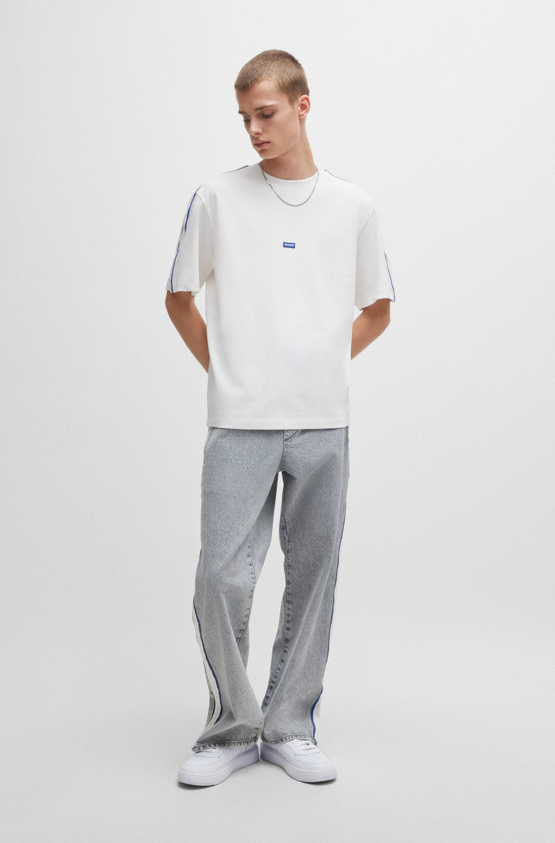 HUGO T-Shirts Regular Fit in Cotton - NELOY 10257318 01-50516980- Concorde Fashion#color_white-100