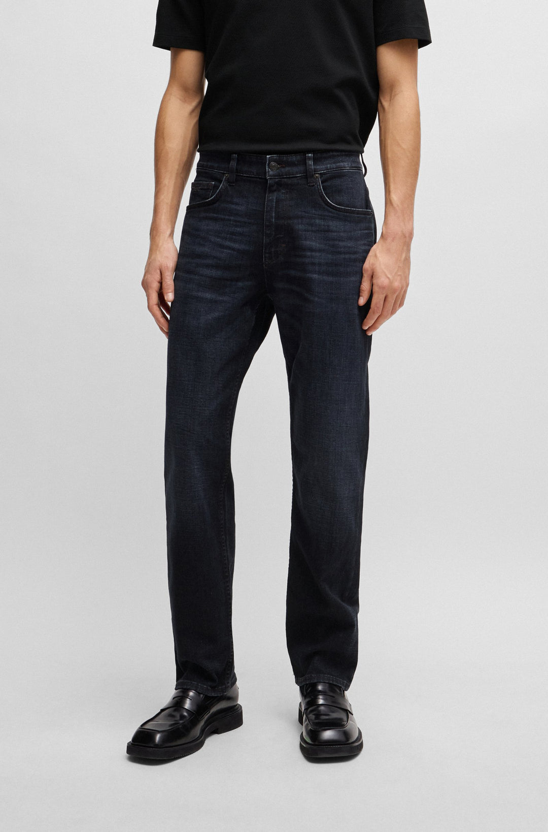 BOSS Relaxed Fit Jeans in Cotton Mix - ANDERSON 10259049 01-50513627- Concorde Fashion#color_charcoal-010