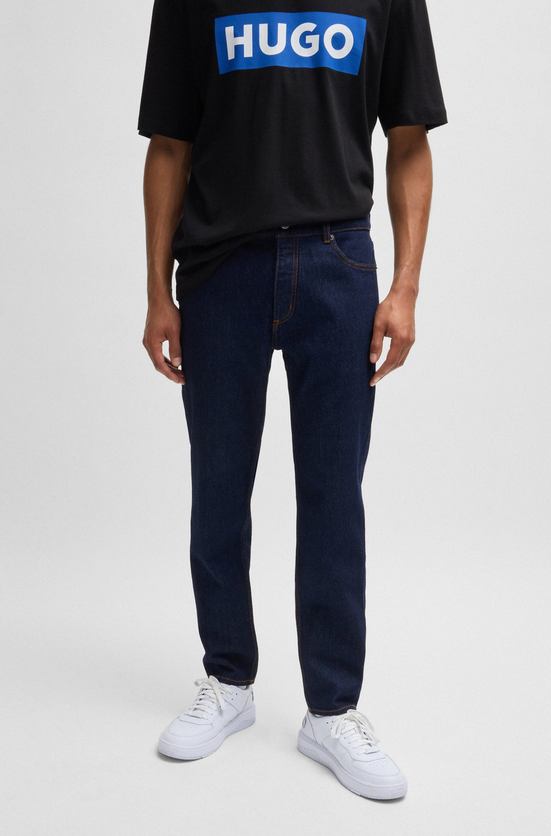 HUGO Jeans Tapered Fit in Cotton Mix - BRODY 10259241 03-50511496- Concorde Fashion#color_navy-401