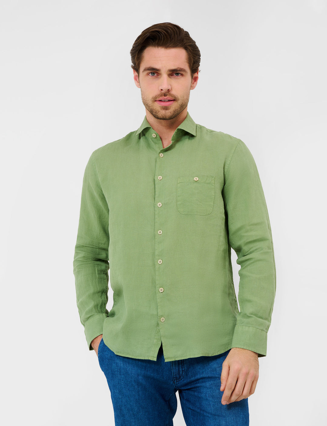 Brax  Casual Shirts in Linen - HAROLD U 44-3738 (744 262 00)- Concorde Fashion#color_green-37