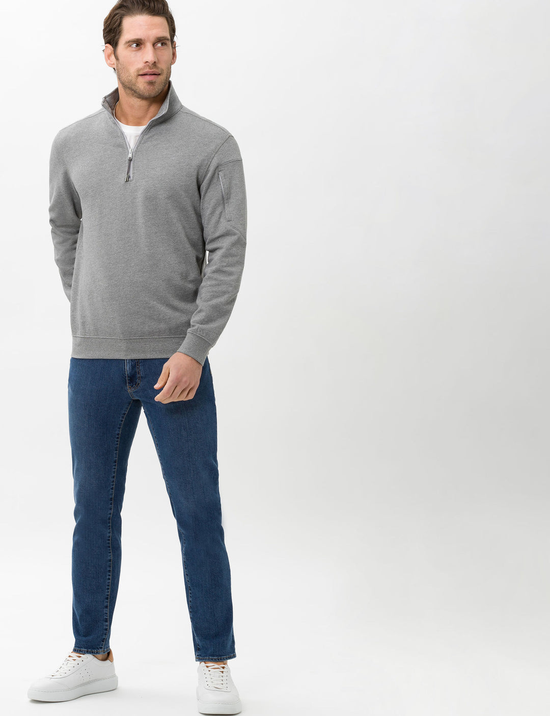 Brax Modern Fit Jeans in Cotton Mix - CADIZ 80-0070 (079 607 20)- Concorde Fashion#color_blue-26
