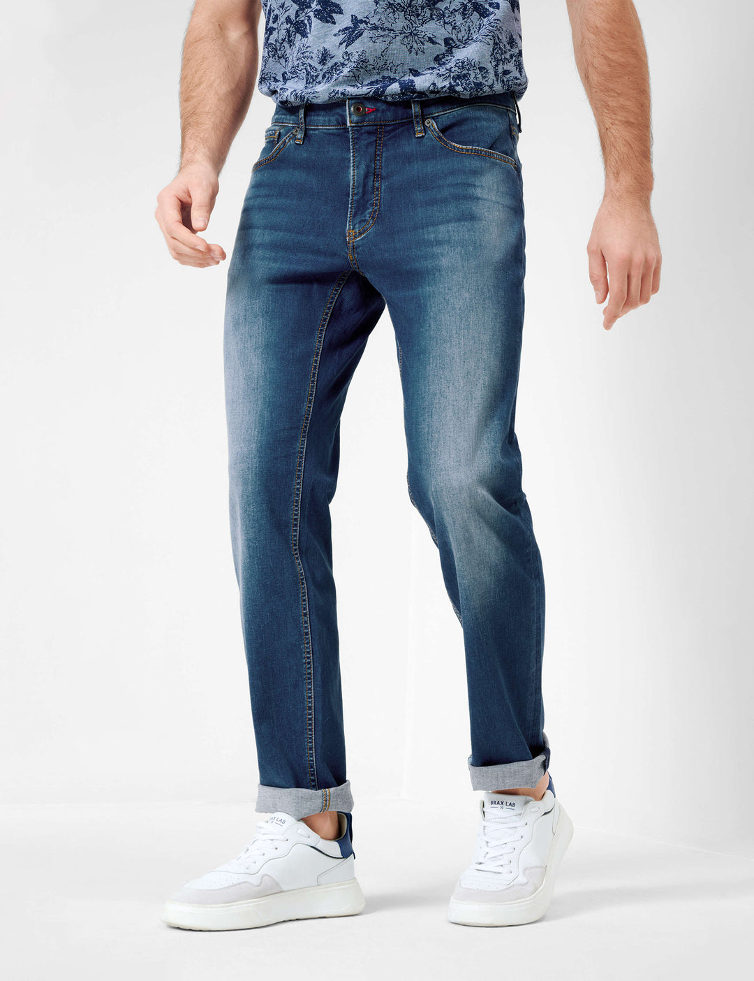 Brax  Jeans in Cotton Mix - CHUCK 84-6468 (079 530 20)- Concorde Fashion#color_blue-27