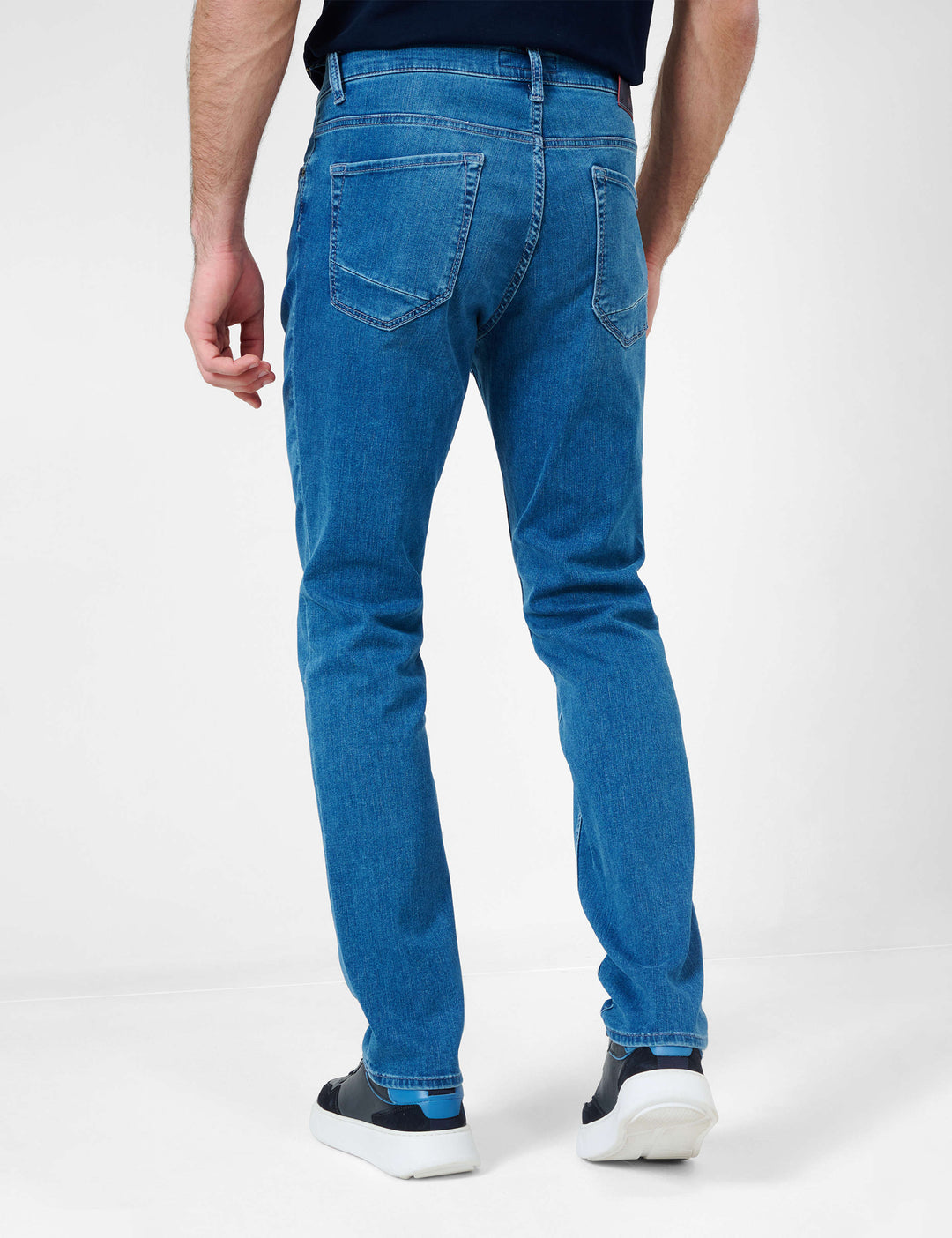Brax  Jeans in Cotton Mix - CHUCK 84-6468 (079 530 20)- Concorde Fashion#color_blue-28