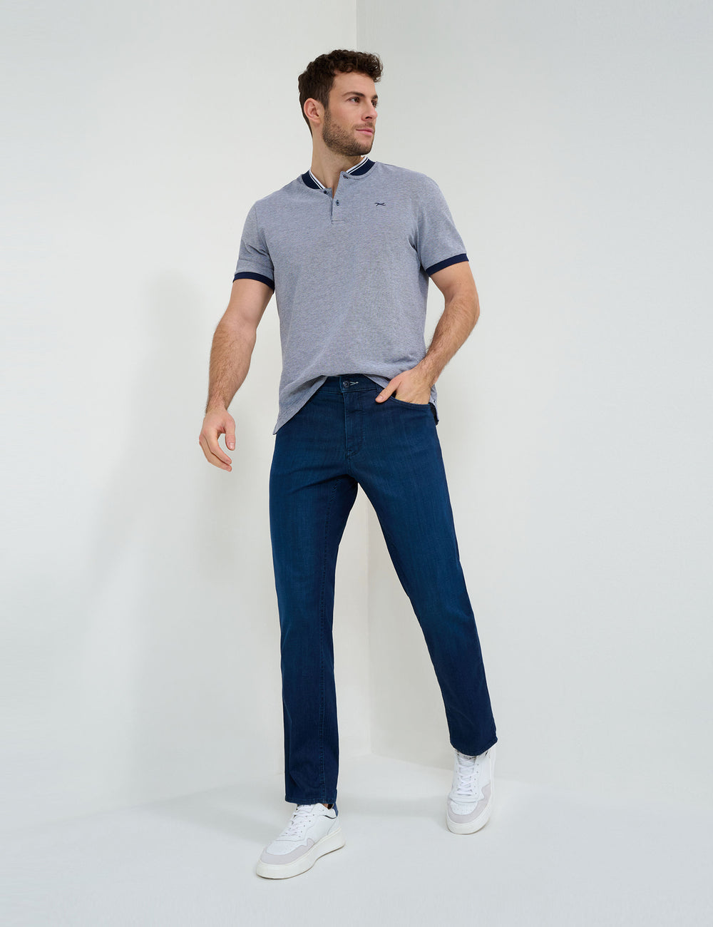 Brax  Jeans in Cotton Mix - COOPER 84-6488 (079 633 20)- Concorde Fashion#color_navy-23