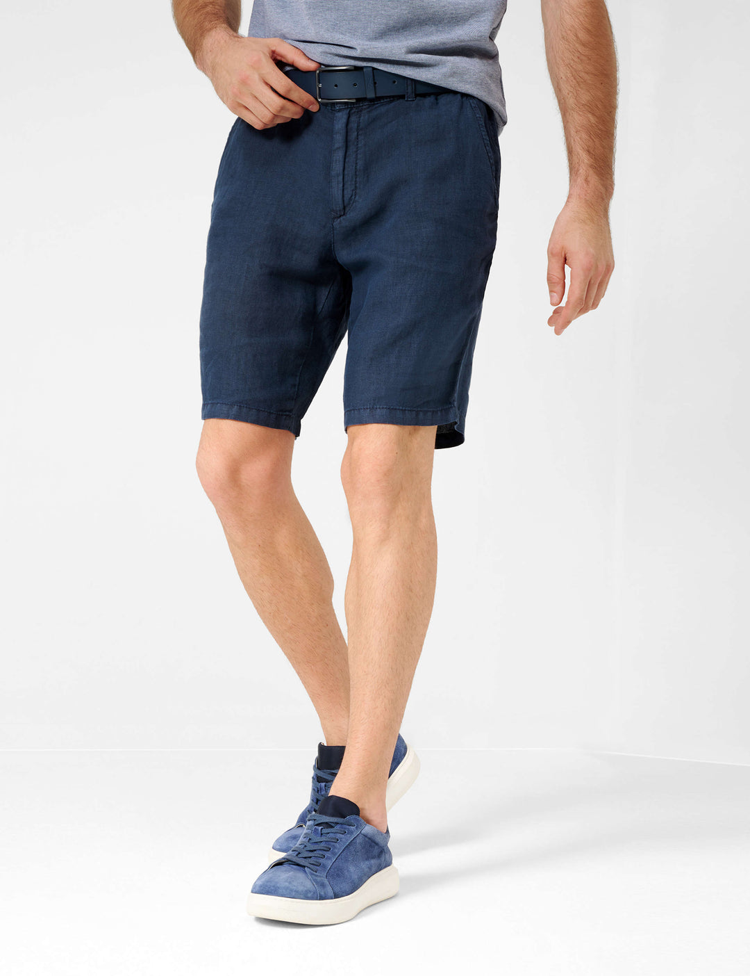 Brax  Shorts in Linen - BALU 84-6728 (079 854 20)- Concorde Fashion#color_navy-23